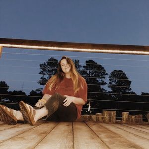 Meet your Posher, Lara kate